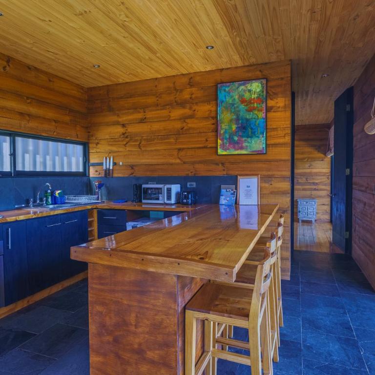 Surfpro - One-Bedroom House - 18