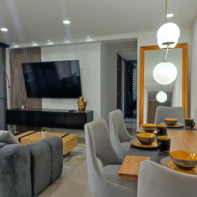 Oasis en las alturas - Apartamento de 3 dormitorios - 2