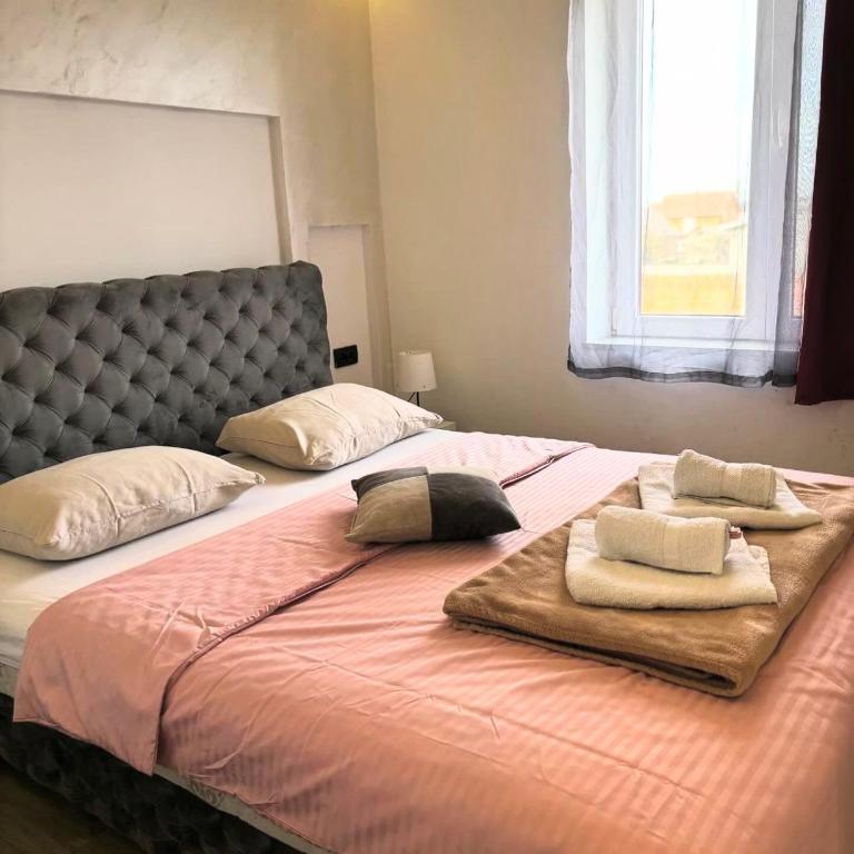 Gas Otel - Dvokrevetna Soba sa Bračnim Krevetom - 5