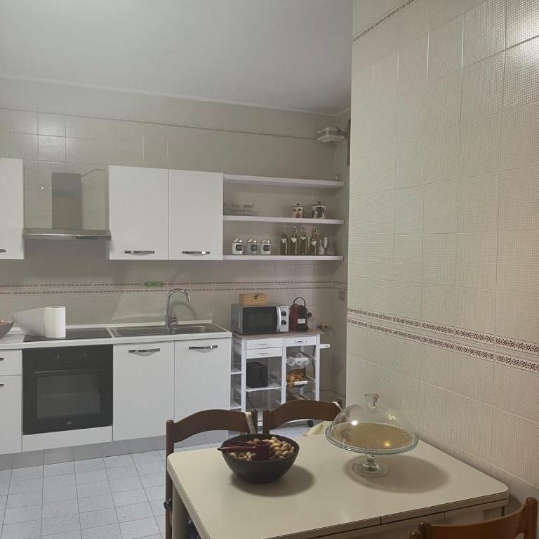Centralissimo zona residenziale - Appartamento con 2 Camere da Letto - 18