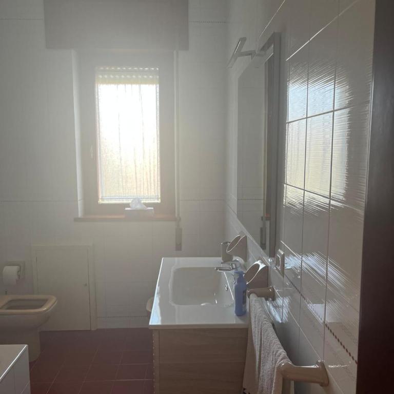Centralissimo zona residenziale - Appartamento con 2 Camere da Letto - 24
