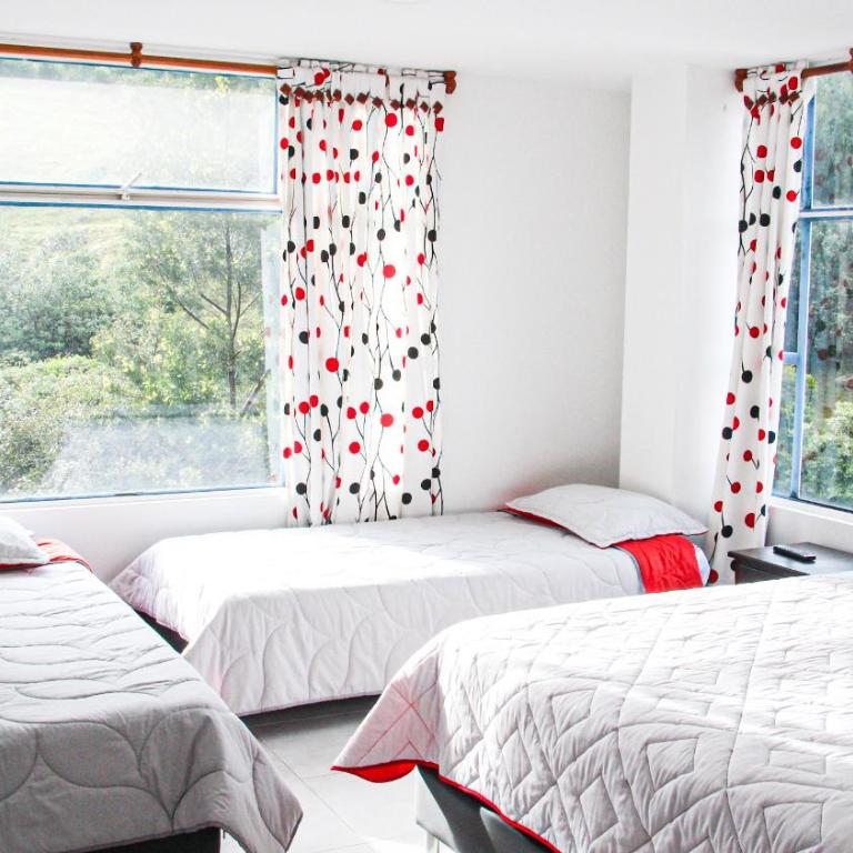 Hotel Alta Montaña By Seres Viajeros - Habitación Cuádruple con vistas a la montaña - 3