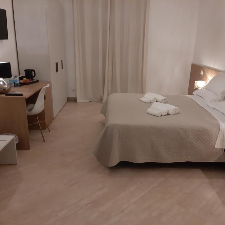 Corso Italia 72 - Superior King Room - 9