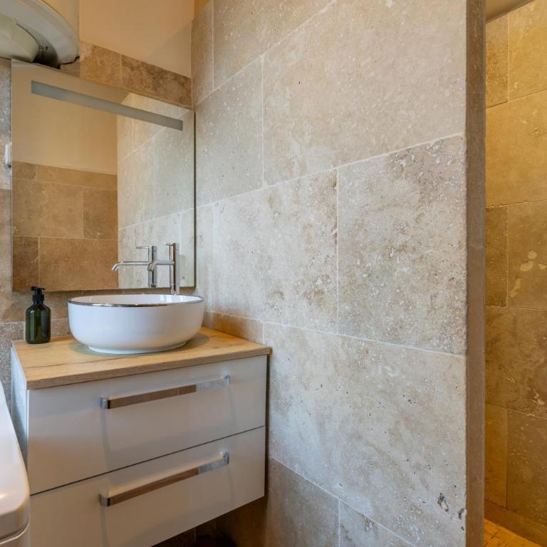 Le Pharo, emplacement exceptionnel 2 minutes du vieux port appartement rénové - Appartement 1 Chambre - 15