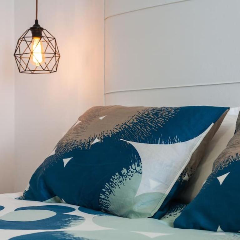 Stylish and modern Apartment - One-Bedroom Apartment with Sea View and Balcony - 27