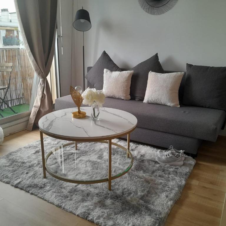Duplex apartment in Paris metro Line 6 - Appartamento con 1 Camera da Letto - 12