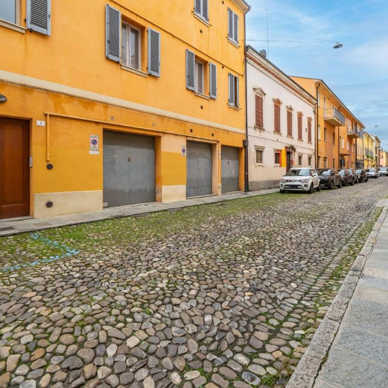 Martin's Home - Historic Boutique Apartment with Free Parking, Fast Wi-Fi, AC, Perfect for Couples & Business in Modena Center - Appartamento con 1 Camera da Letto - 25
