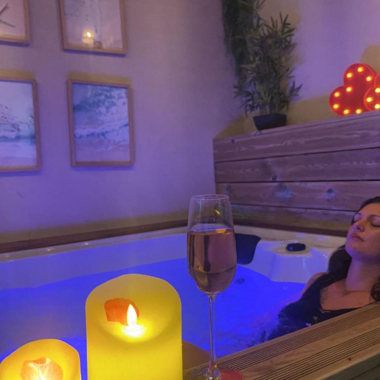 Les Spas de la Mer, Appart&Spa Aloha, 100m de la plage, Plein cœur du Grau - Appartamento con 1 Camera da Letto - 25
