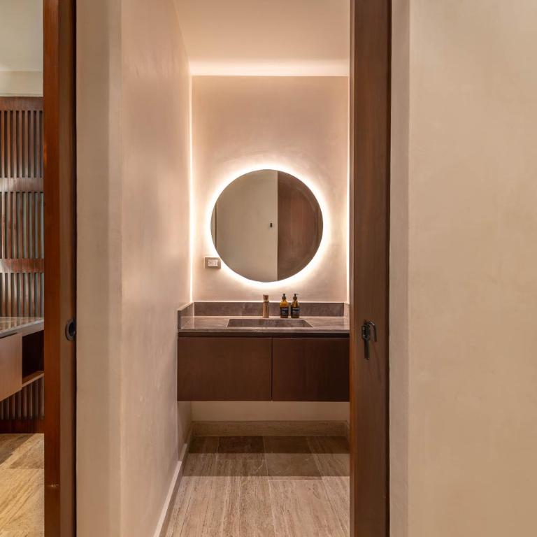 Lux 2BR with Rooftop Pool, Spa, Gym, Kids Playroom #229 - Apartment - 8