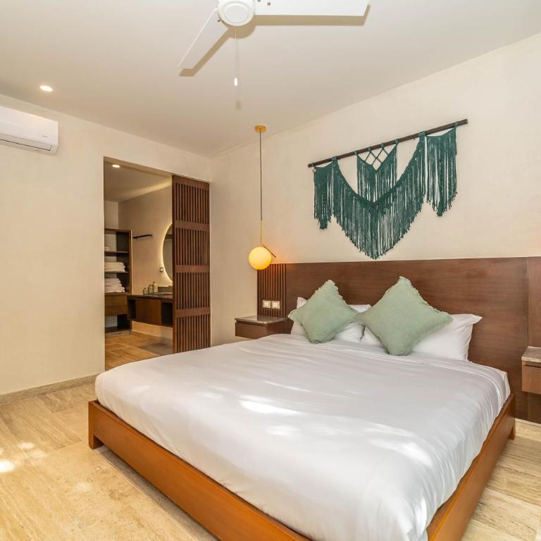 Lux 2BR with Rooftop Pool, Spa, Gym, Kids Playroom #229 - Apartment - 14