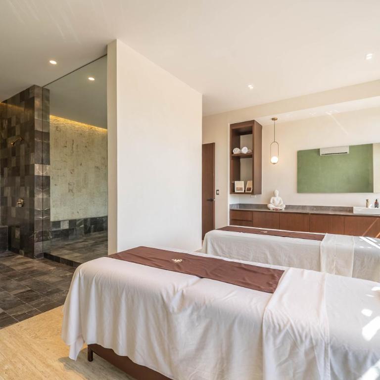 Lux 2BR with Rooftop Pool, Spa, Gym, Kids Playroom #229 - Apartment - 50