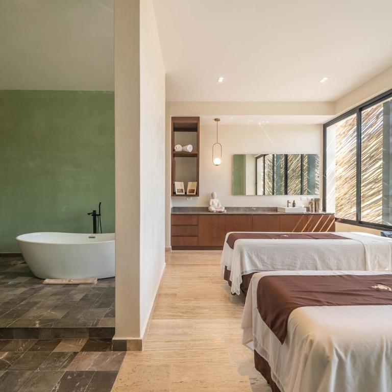 Lux 2BR with Rooftop Pool, Spa, Gym, Kids Playroom #229 - Apartment - 30