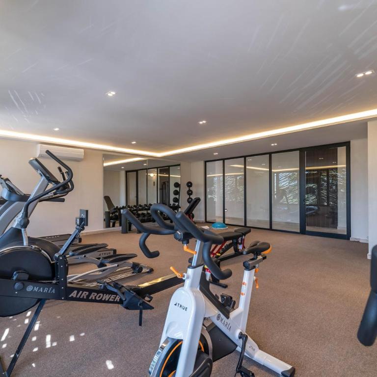 Lux 2BR with Rooftop Pool, Spa, Gym, Kids Playroom #229 - Apartment - 35