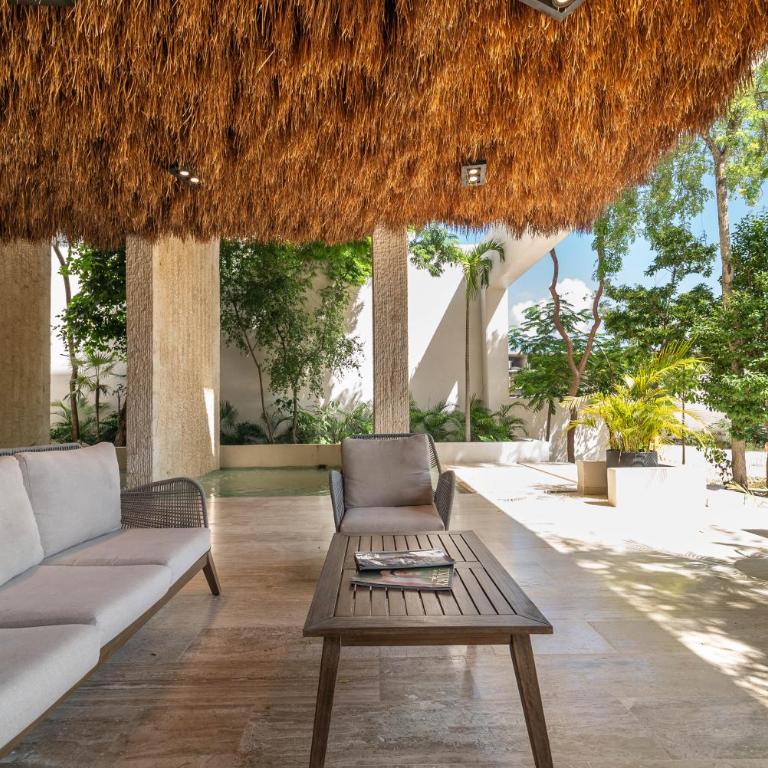 Lux 2BR with Rooftop Pool, Spa, Gym, Kids Playroom #229 - Apartment - 53