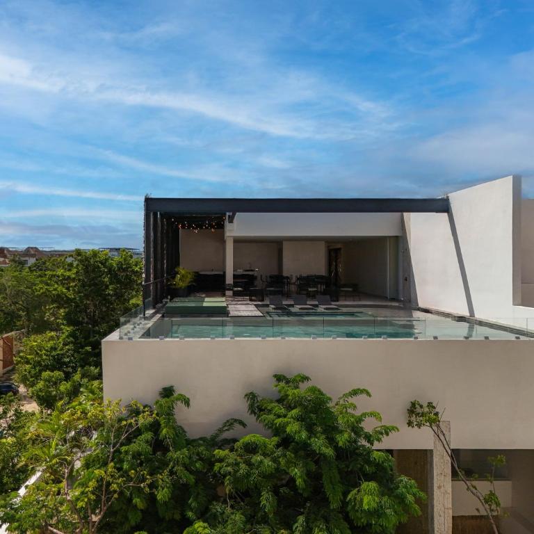 Lux 2BR with Rooftop Pool, Spa, Gym, Kids Playroom #229 - Apartment - 55