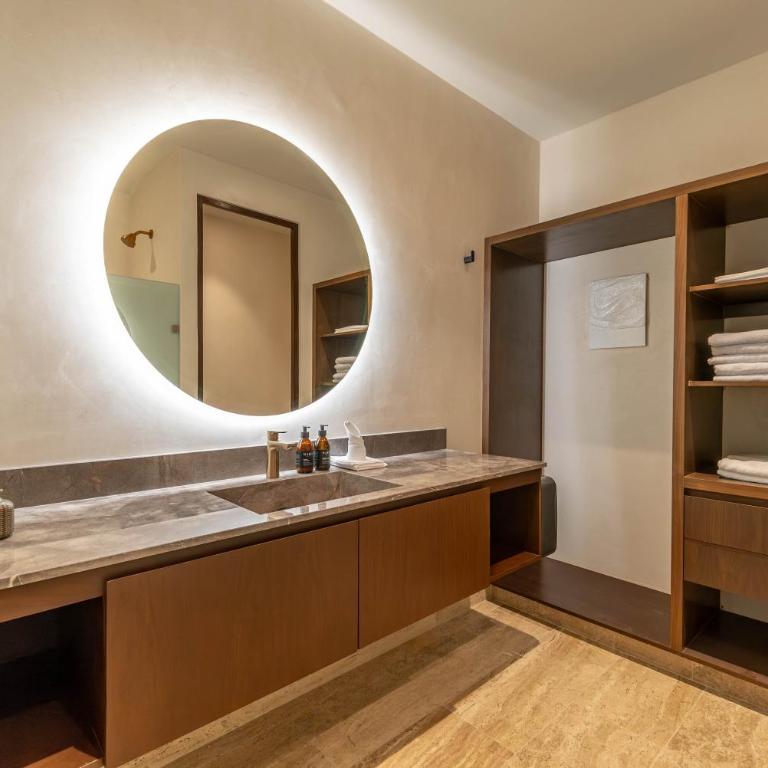 Lux 1BR with Rooftop Pool, Spa, Gym, Kids Playroom - Apartamento - 26