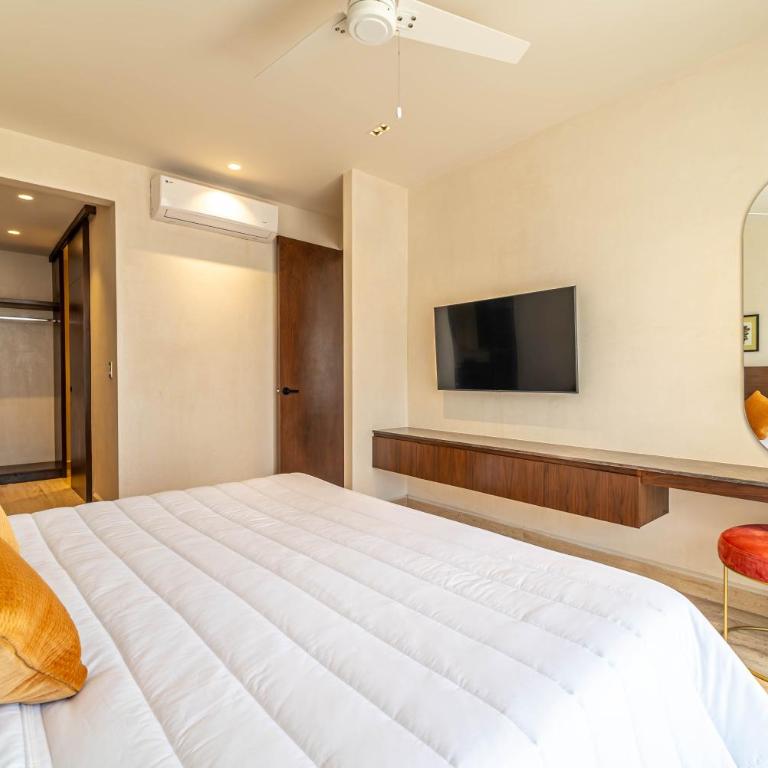 Lux 2BR with Rooftop Pool, Spa, Gym, Kids Playroom - Apartamento - 28