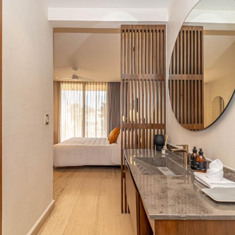 Lux 2BR with Rooftop Pool, Spa, Gym, Kids Playroom - Apartamento - 23