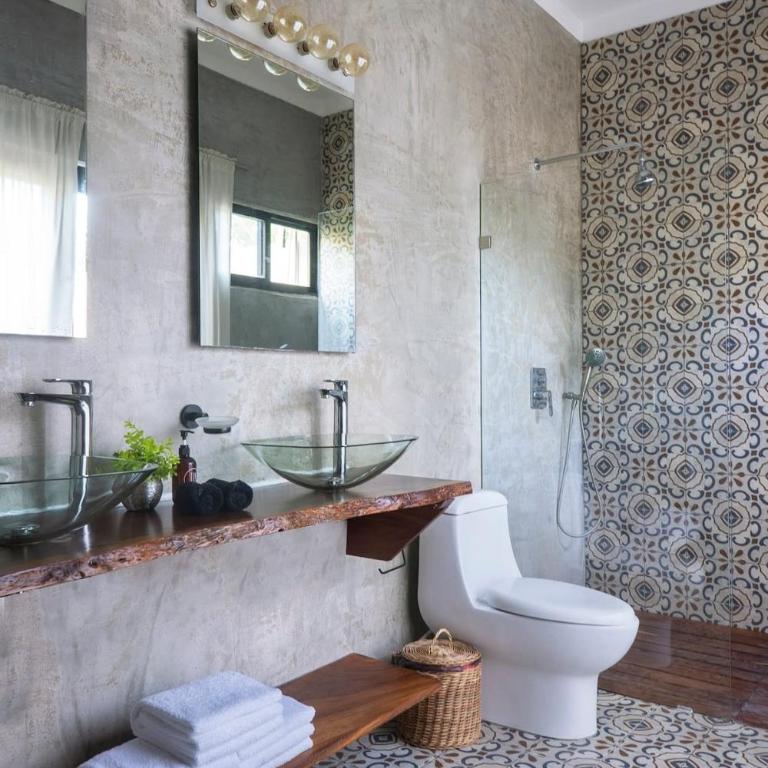 7BR Dream Villa Pool Jacuzzi and Stylish Patio - Villa - 21