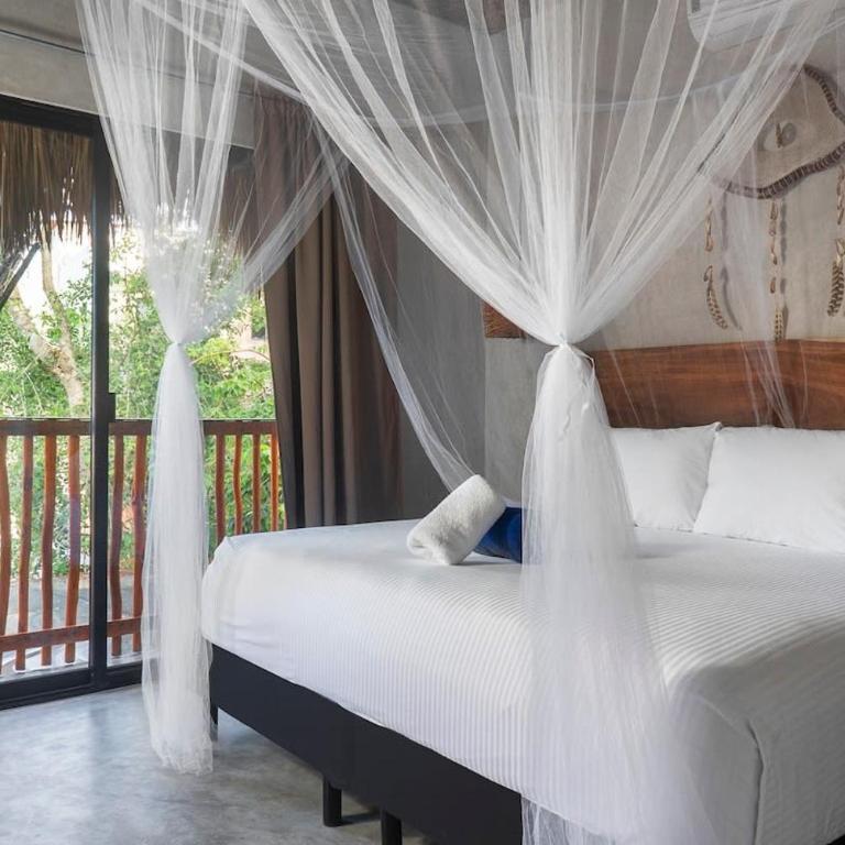 7BR Dream Villa Pool Jacuzzi and Stylish Patio - Villa - 39