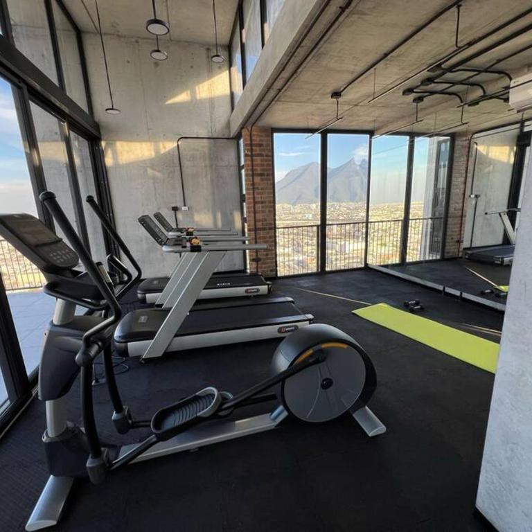 Premier Monterrey Retreat 5 - One-Bedroom Apartment - 3