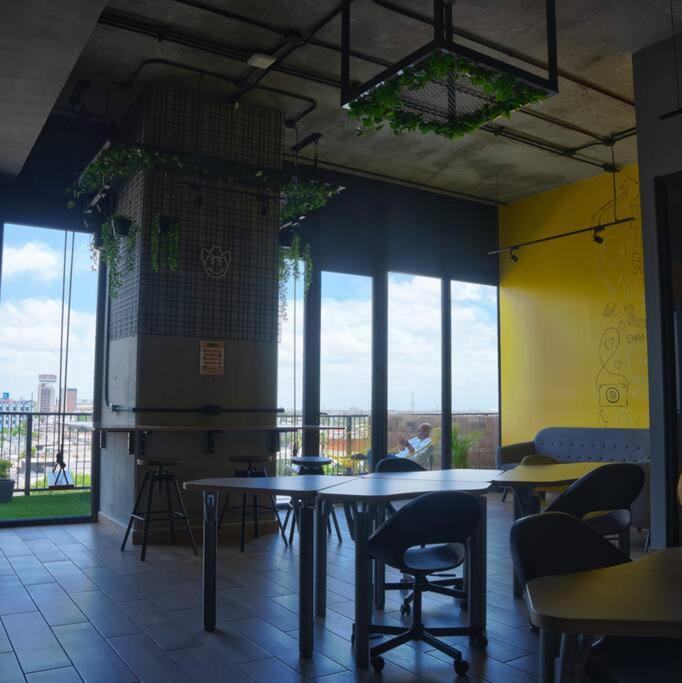 Premier Monterrey Retreat 5 - One-Bedroom Apartment - 9