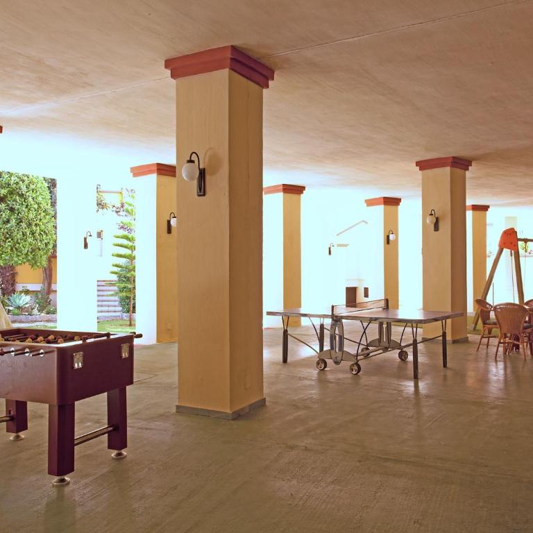 Studio in Marbella steps from sandy beach - Apartment - 3