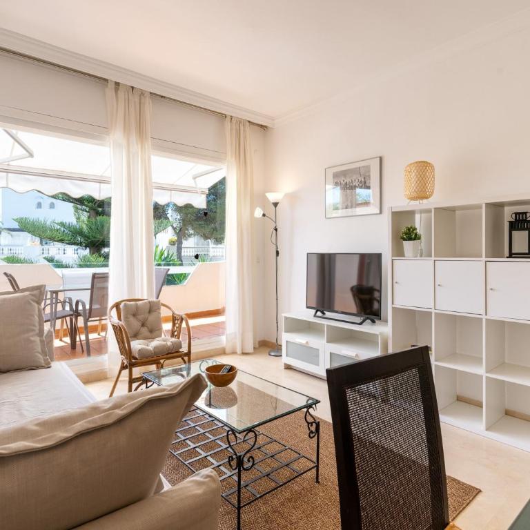 Apartment in Elviria near Marbella Beach - Two-Bedroom Apartment - 14