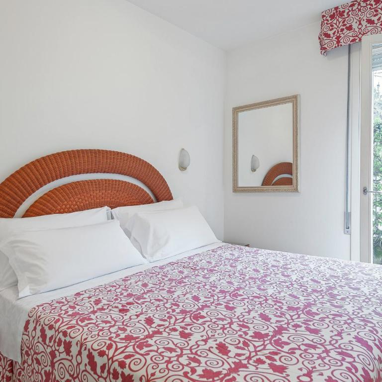 Palazzo Brando - Living Apartments - Apartment with Balcony - 3