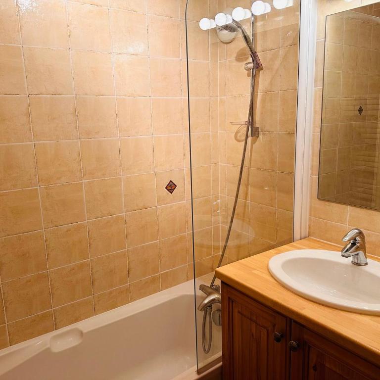 Duplex Familial Accueillant Pralognan - FR-1-464-244 - Appartement - 7