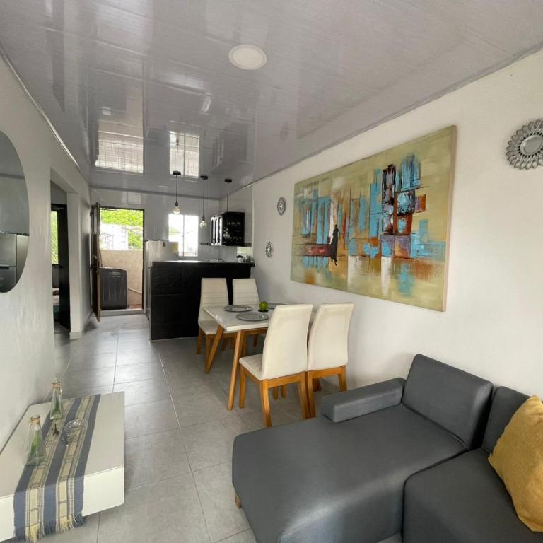 Apartamento céntrico Torices - Two-Bedroom Apartment - 1