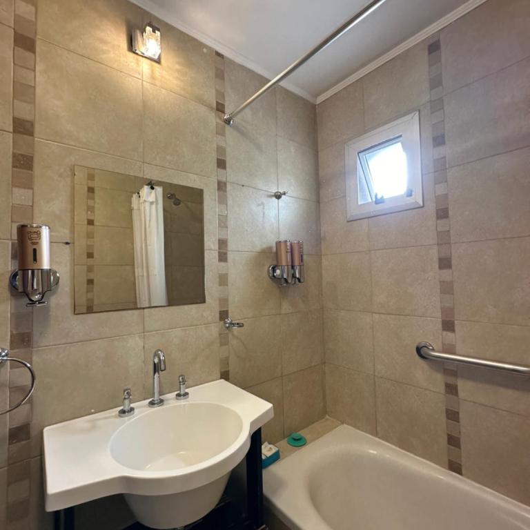 Departamento Familiar en Salta Capital - Apartamento de 2 dormitorios con balcón - 73