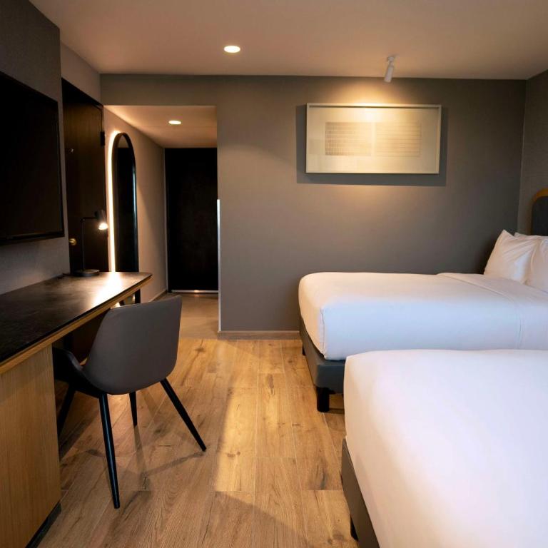 Hilton Mexico City Airport - Double Room with Two Double Beds - 4