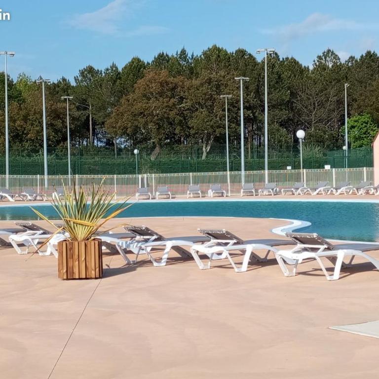 villa 2 chambres, piscine entre Océan et pins - Maison 2 Chambres - 17