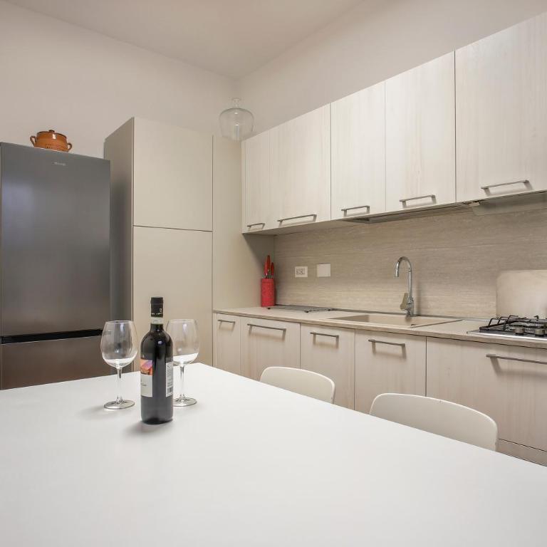 Oltrarno Tasso Apartment in Florence - Three-Bedroom Apartment - High Floor - 8