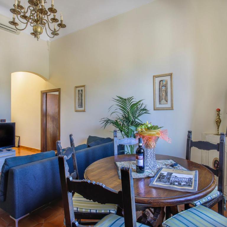 Oltrarno Tasso Apartment in Florence - Three-Bedroom Apartment - High Floor - 9