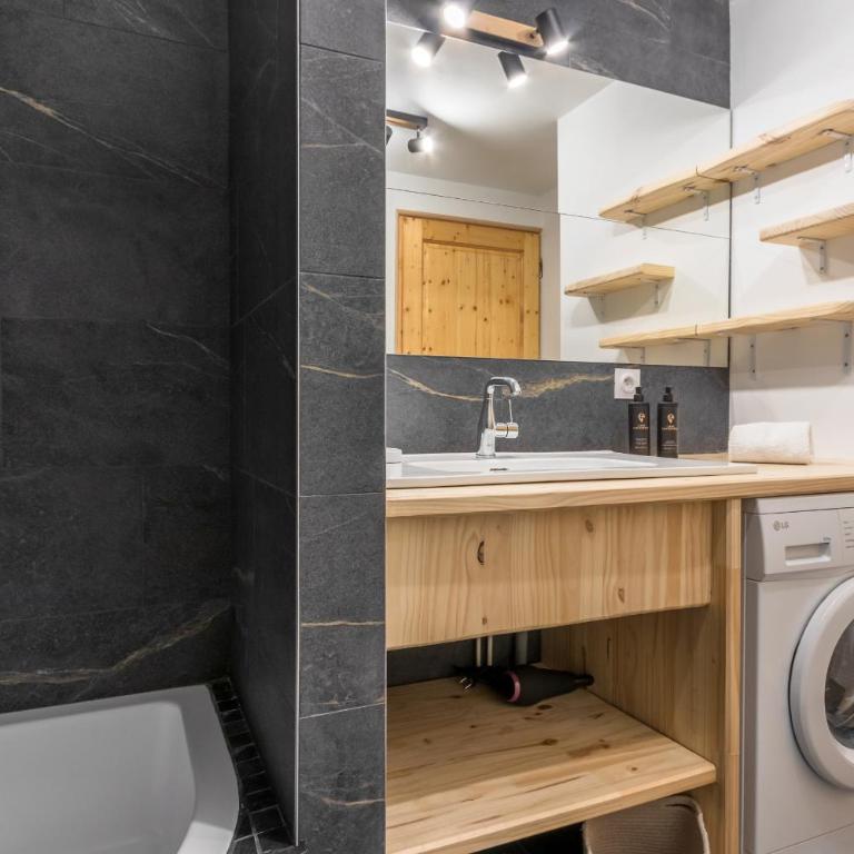 Le Montagnard - Appartement 2 Chambres avec Balcon - 11