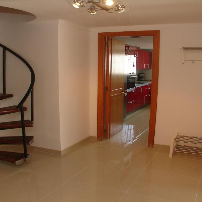 Lovely Penthouse Apartment in Bellresguard - Apartamento de 4 dormitorios con vistas a la piscina - 15