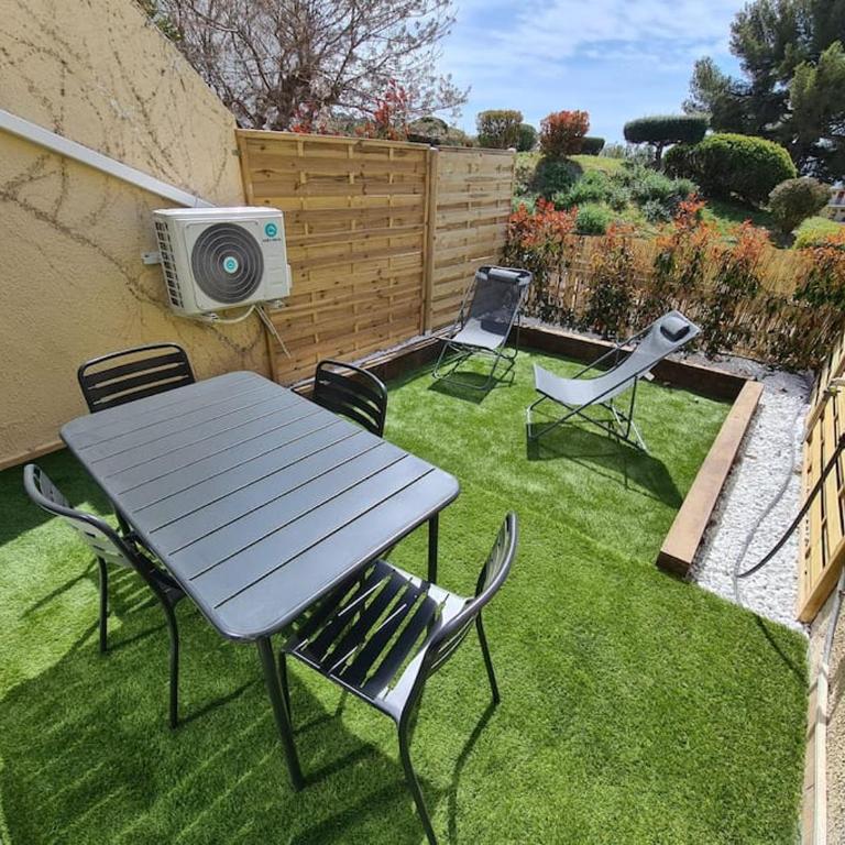Appartement Evasion Ensoleillée - Parking-Jardin-Clim-Wi-Fi - Apartment mit 1 Schlafzimmer - 52
