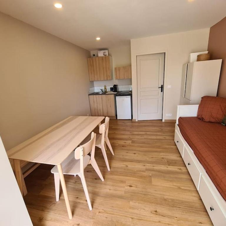 Appartement Evasion Ensoleillée - Parking-Jardin-Clim-Wi-Fi - Apartment mit 1 Schlafzimmer - 58