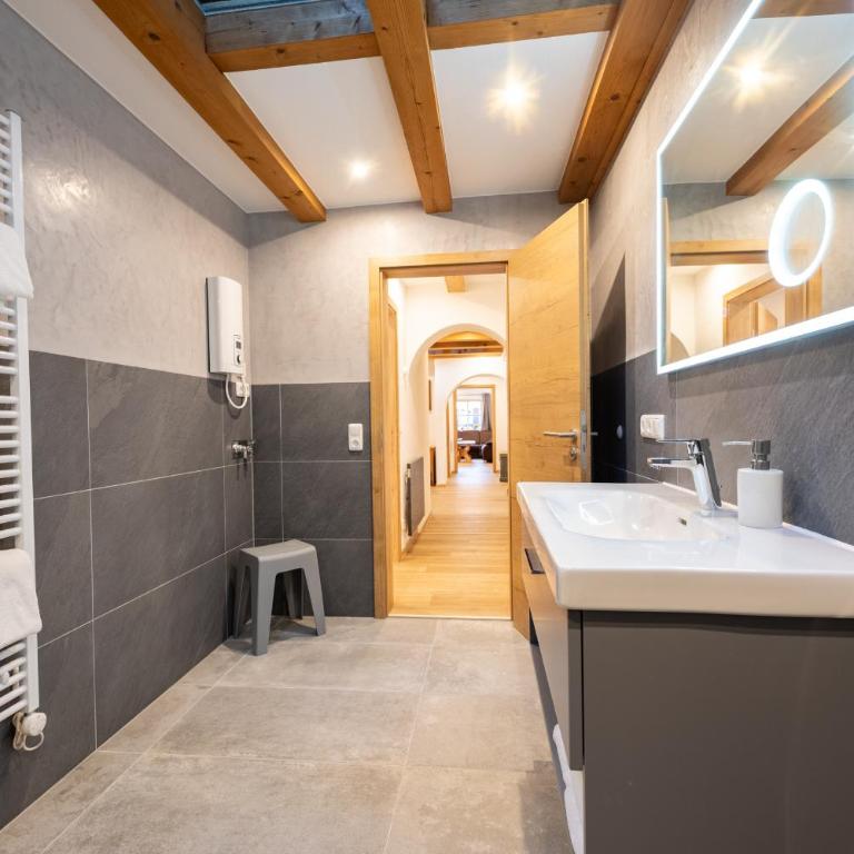 Alpenherz - Appartement avec Vue sur la Montagne - 38