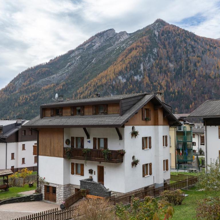 Dolomites Apartment Finestra sul Civetta - Appartamento con 3 Camere da Letto e Vista Montagna - 2