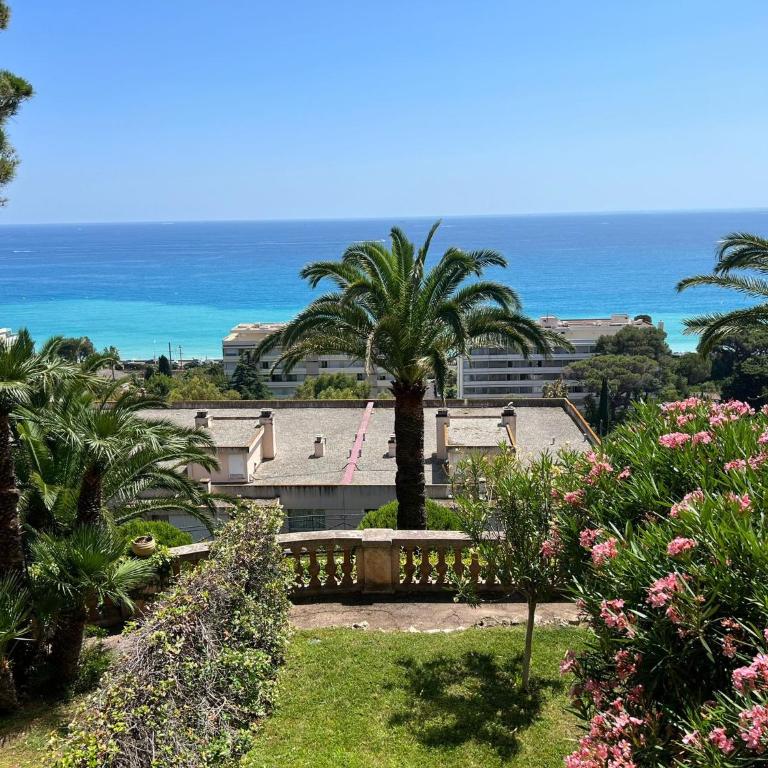 Superbe 3 pièces vue mer 323L MUNAR - Apartment mit 2 Schlafzimmern, Terrasse und Meerblick - 1