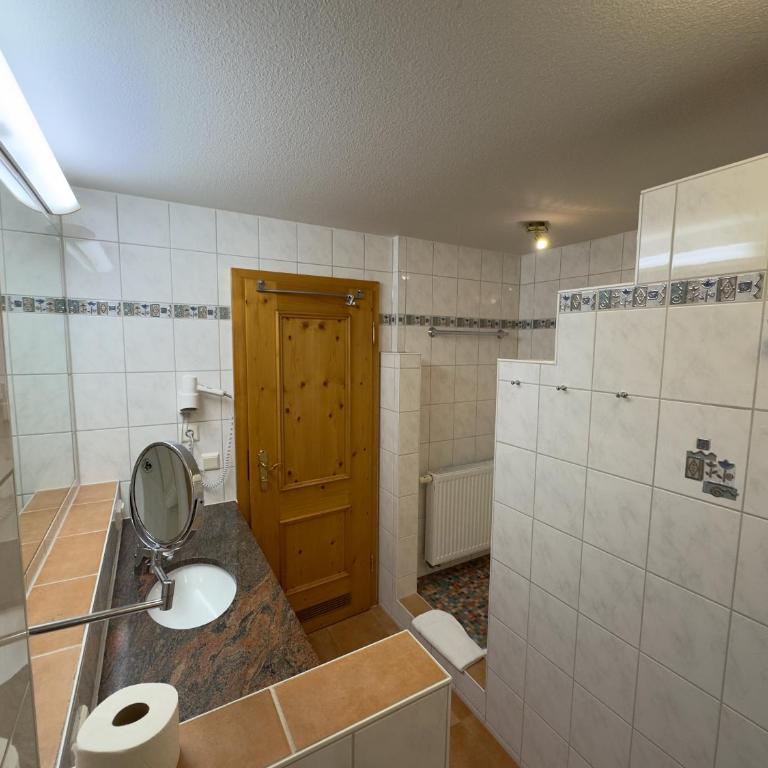 Ferienwohnungen am Kurpark - Apartment mit Balkon - 3