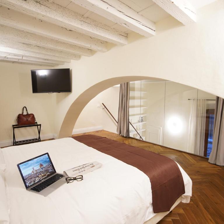 Loft moderno vista centro città J House - Appartamento con 3 Camere da Letto - 47