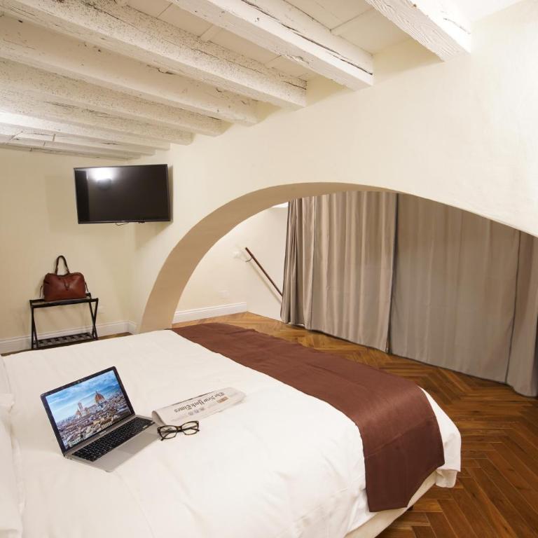 Loft moderno vista centro città J House - Appartamento con 3 Camere da Letto - 48