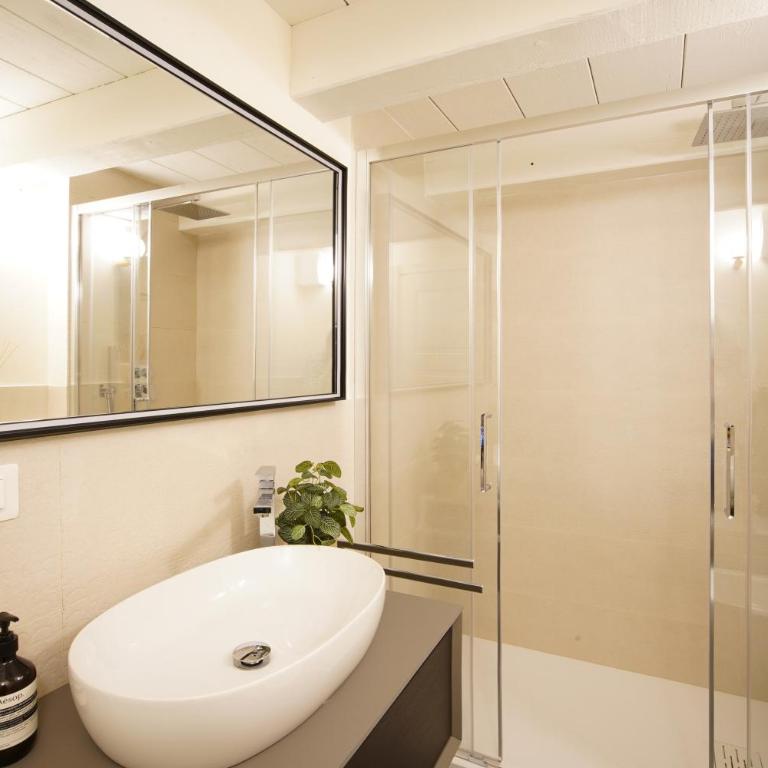 Loft moderno vista centro città J House - Appartamento con 3 Camere da Letto - 52