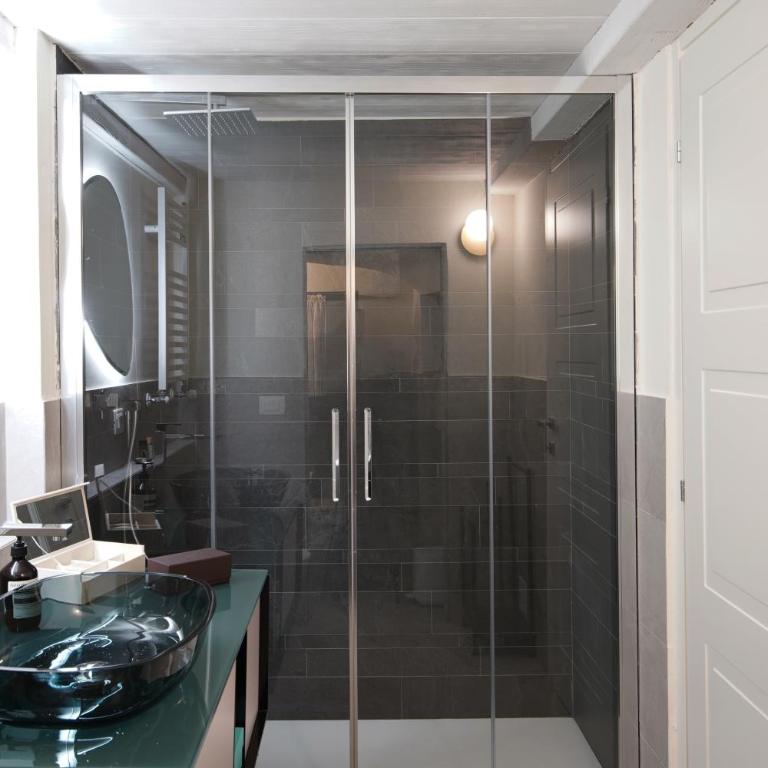 Loft moderno vista centro città J House - Appartamento con 3 Camere da Letto - 55