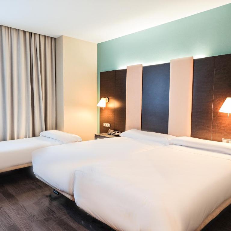 AZZ Pamplona Norte Hotel - Habitación Doble con cama supletoria - 2