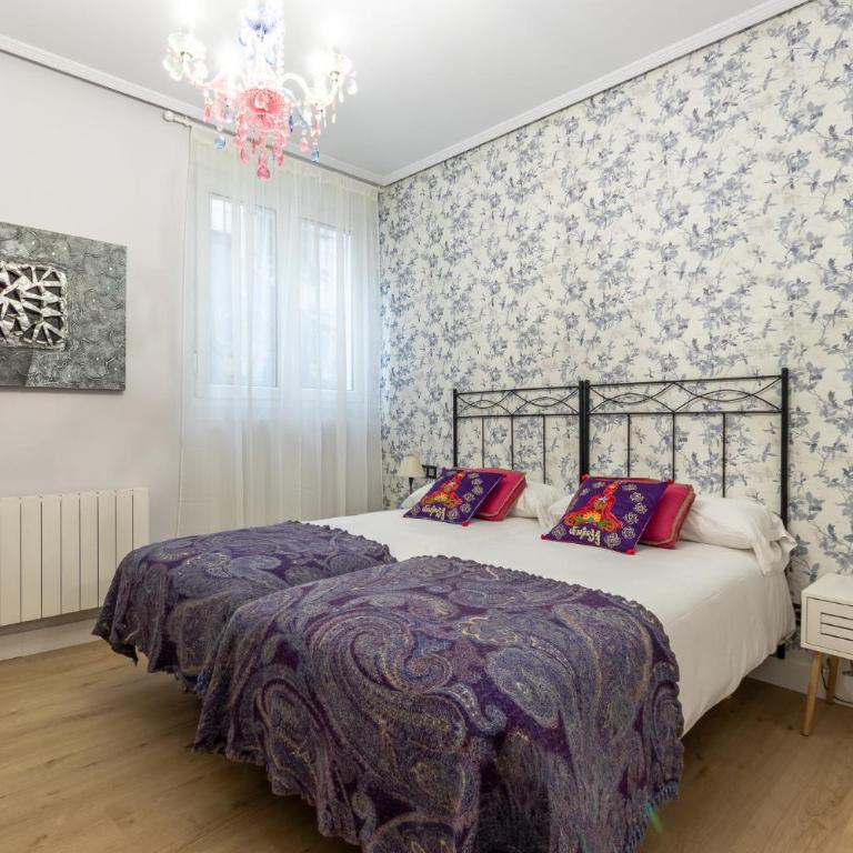 Acogedor con estilo único junto Centro Azkuna - Three-Bedroom Apartment - 2